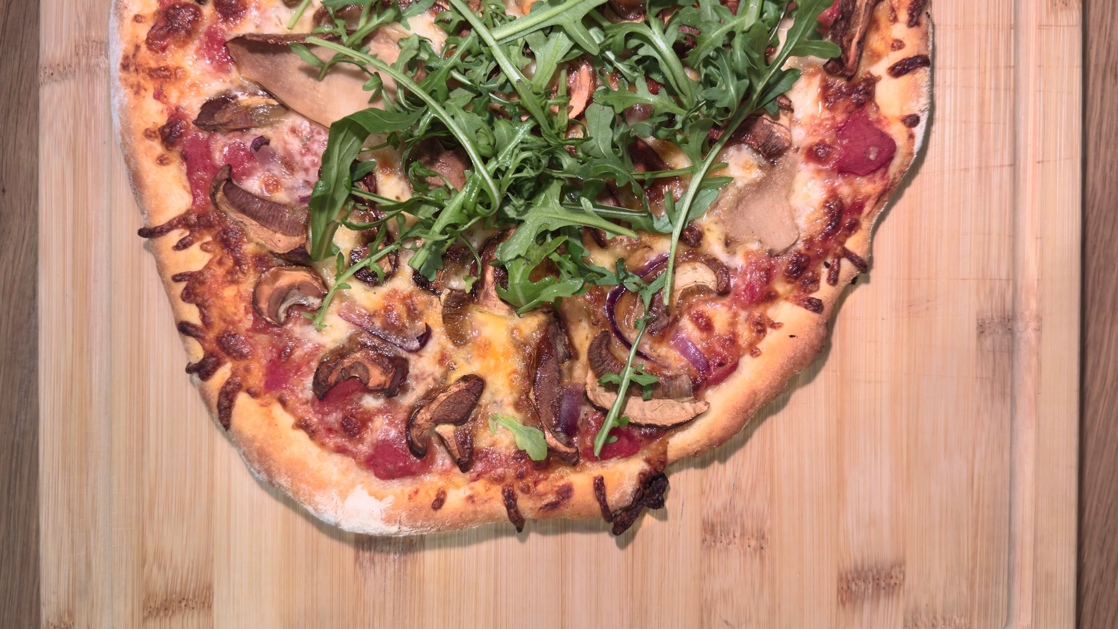 Steinpilz Pizza